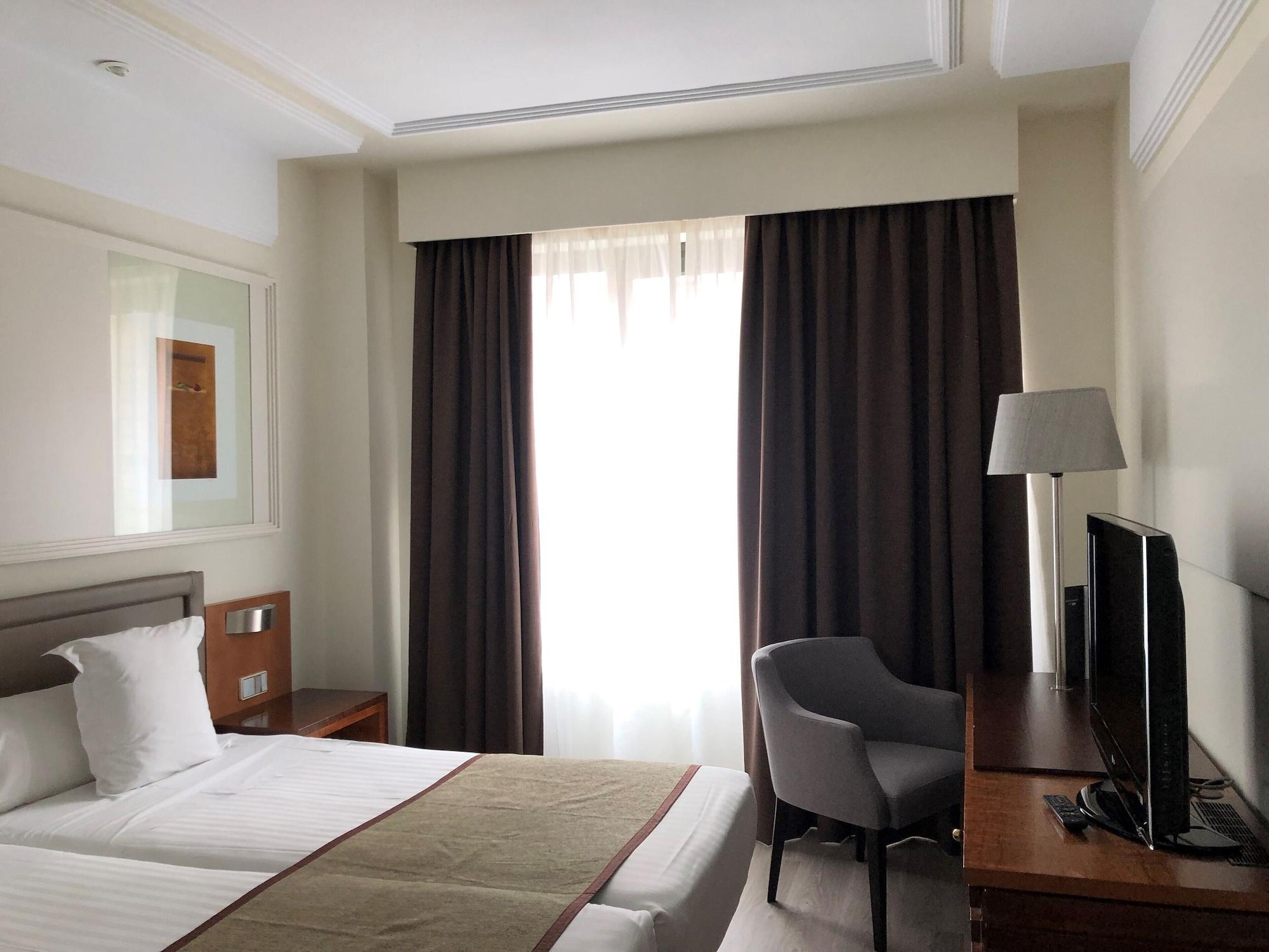 Hotel Olid Valladolid Zewnętrze zdjęcie